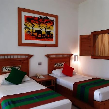 The Oasis Beach Resort Hambantota Ngoại thất bức ảnh